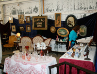 Warren antique show
