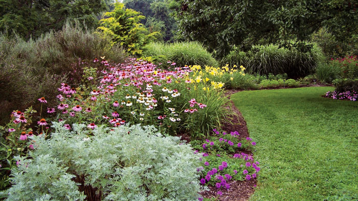 Colonial Garden